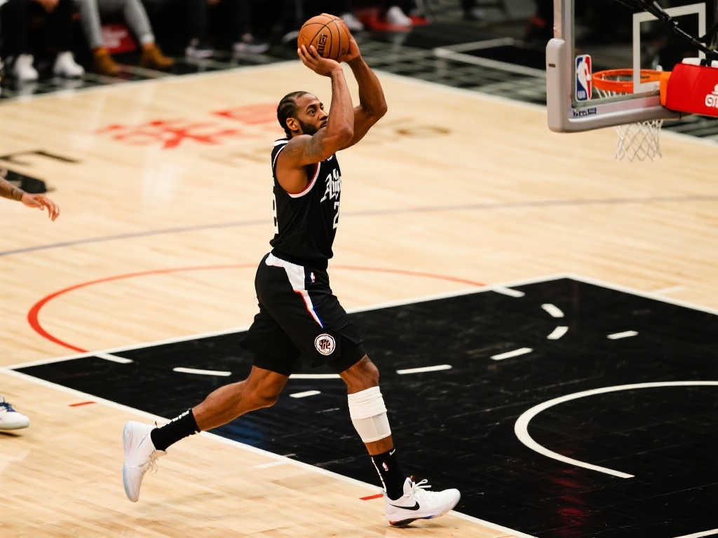 認為適用於 認為適用於