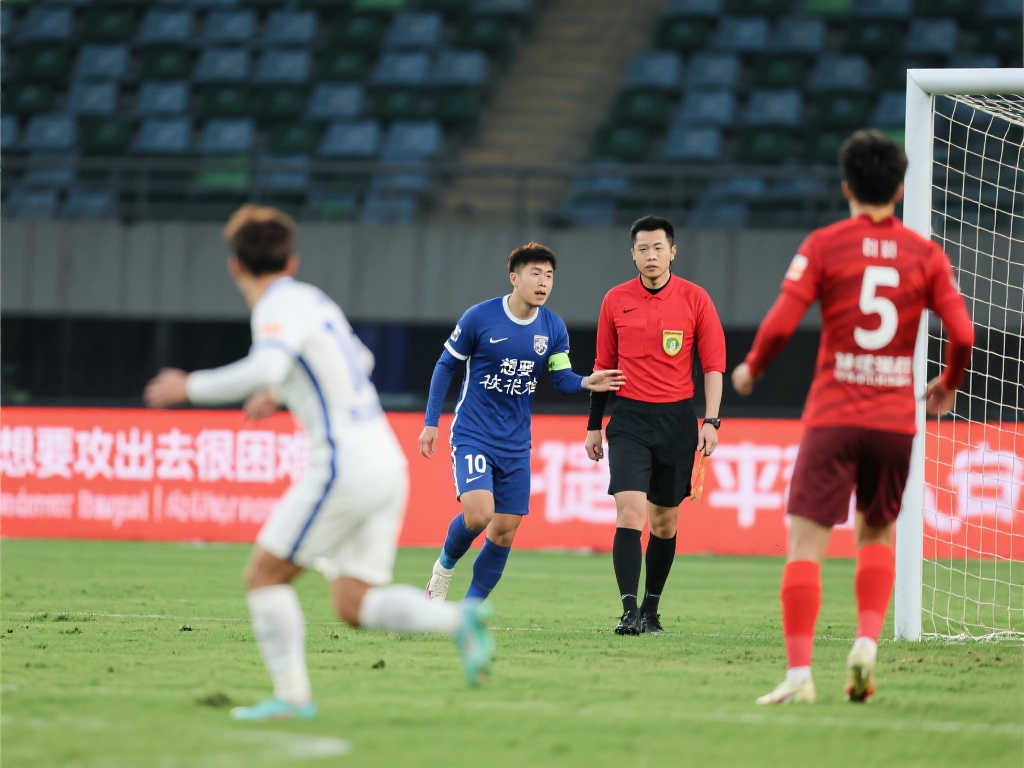 露出满满的 露出满满的